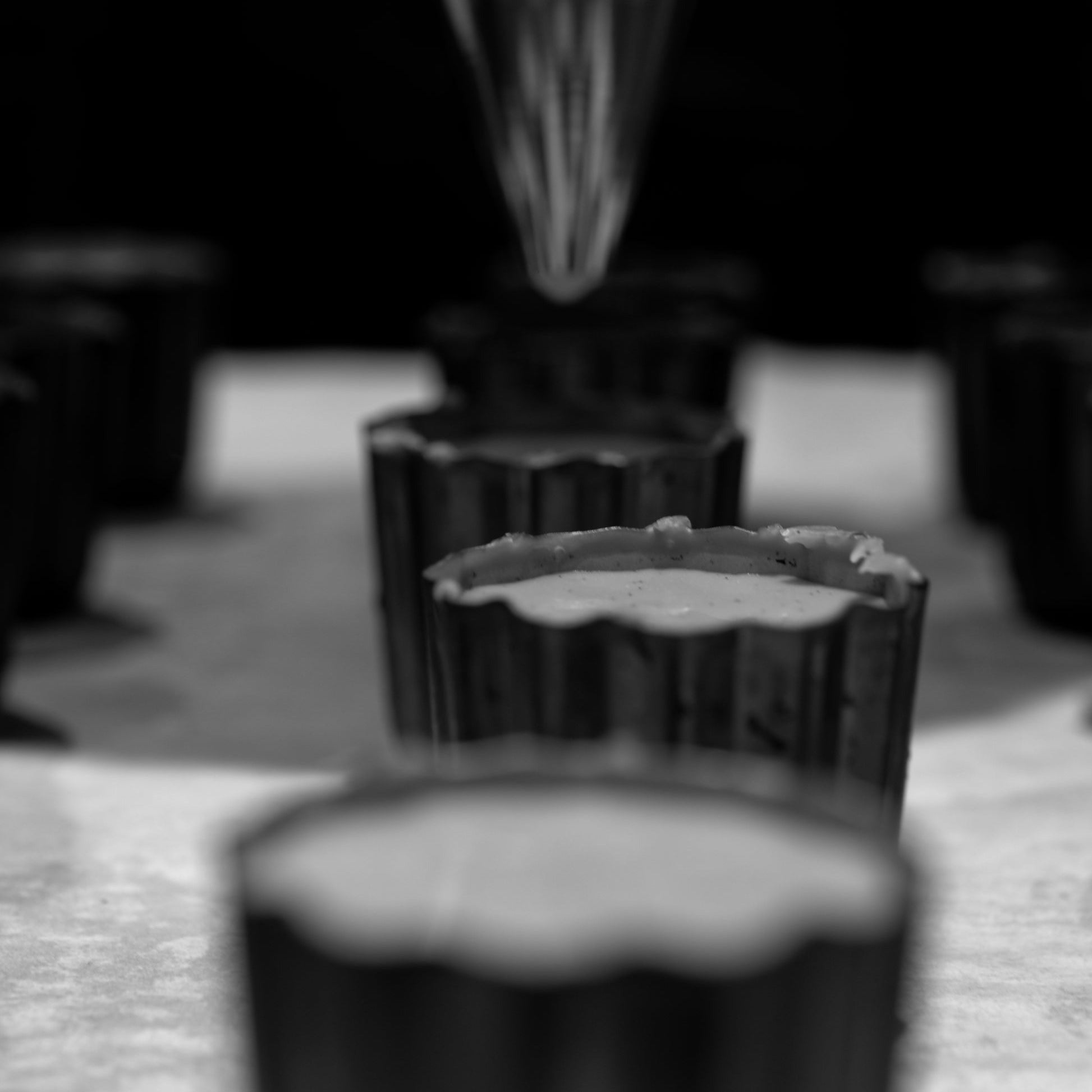 カヌレブラック38ロングタイプ 楽天市場】テフロン加工 カヌレ型 天板 12個付 メタルブラック 耐熱